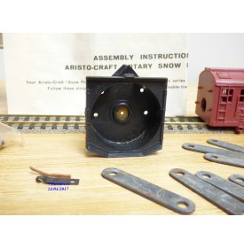 ARISTOCRAFT / POCHER  ???, très rare  chasse neige hélicoïdal à bogies en kit  neuf  BO