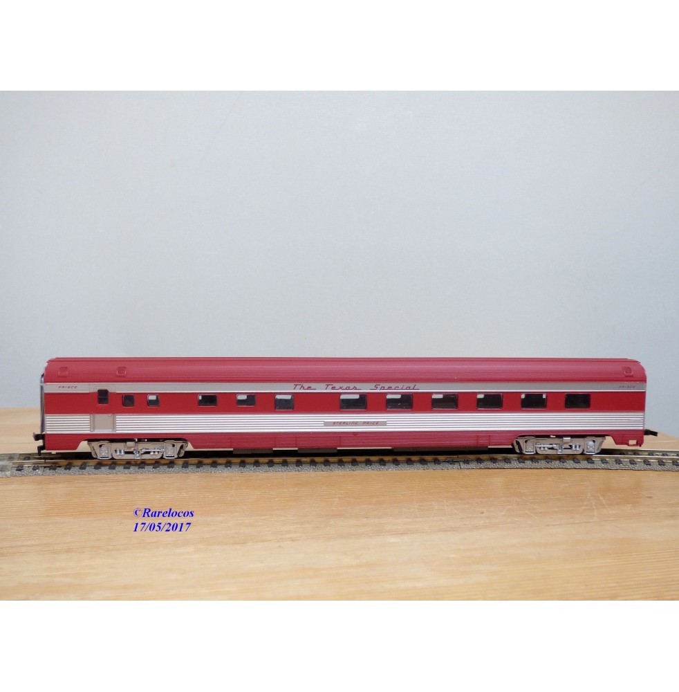 IHC  6810,  voiture restaurant ( corrugated side grill )  Sterling Pride  FRISCO  SLSF   neuf    BO 