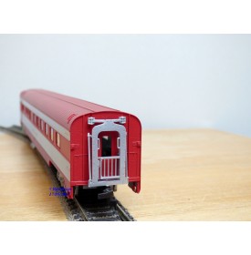 IHC  6810,  voiture restaurant ( corrugated side grill )  Sterling Pride  FRISCO  SLSF   neuf    BO 