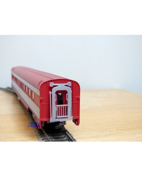 IHC  6810,  voiture restaurant ( corrugated side grill )  Sterling Pride  FRISCO  SLSF   neuf    BO 