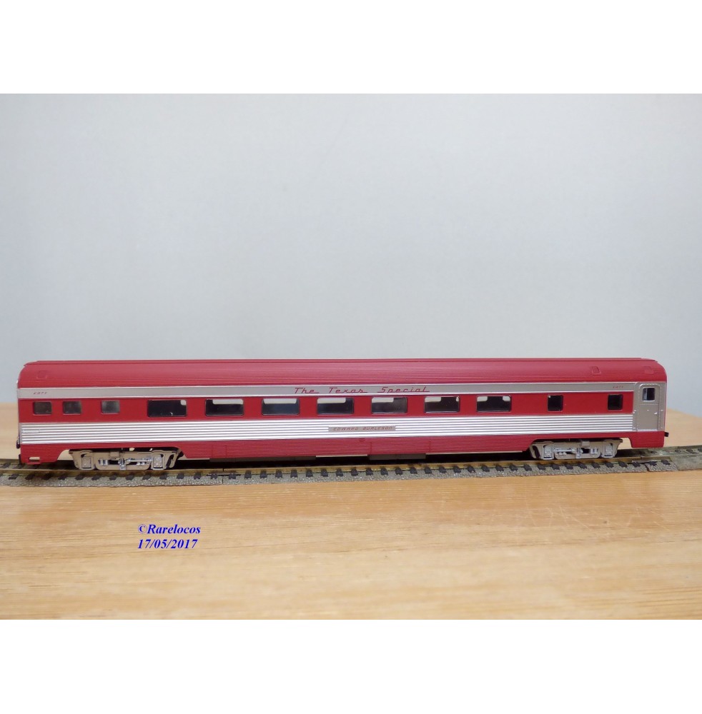 IHC  23175, loco 2 6 0 ( 130 ) dite Camelback  Mother Hubbard  NH   neuf  BO 