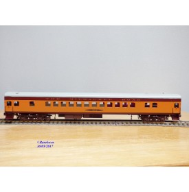 Overland Models ( OMI ( Overland ) Ajin 3110, voiture grandes lignes ( coach car ) N°: 4423Hiawatha  Milwaukee Road     BO