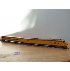 Overland Models ( OMI ) / Ajin 5197,  automoteur 3 éléments  :M- 10000  UNION PACIFIC  UP   BO