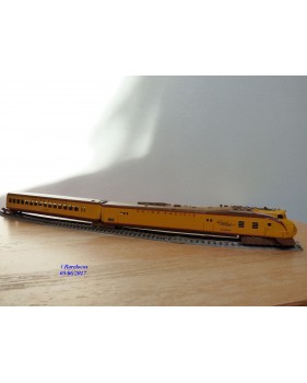 Overland Models ( OMI ) / Ajin 5197,  automoteur 3 éléments  :M- 10000  UNION PACIFIC  UP   BO