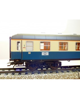 Märklin 4032 voiture grandes lignes A4ümg à feux de fin de convoi 1 Kl. DB BO