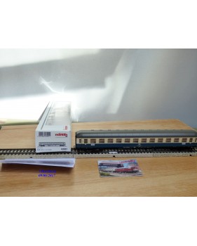 Märklin 43921, voiture  grandes lignes 2 Kl.  type Büm 234   DB   neuf  BO