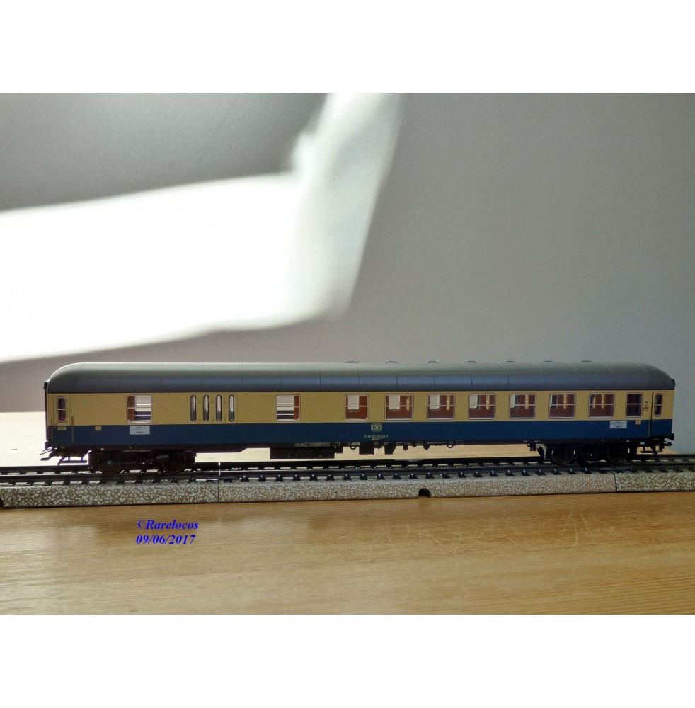 Märklin 4032 voiture grandes lignes A4ümg à feux de fin de convoi 1 Kl. DB BO