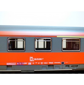 ROCO 44645, voiture  mixte  1 / 2 Kl.  type ABmz   ÖBB   neuf    BO
