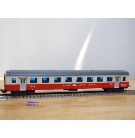 PLAYART ( copie LIMA ) ?????, voiture allégée 1 Cl. type A  livrée Swiss Express   SBB  