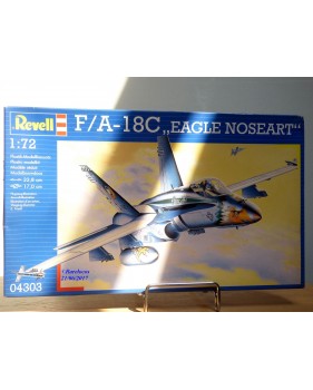 ITALERI 1225  Bombardier SAVOIA MARCHETTI SM79 SPARVIERO Neuf 1/72