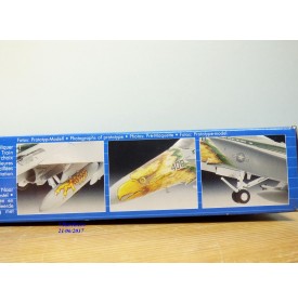 ITALERI 1225  Bombardier SAVOIA MARCHETTI SM79 SPARVIERO Neuf 1/72