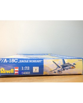 ITALERI 1225  Bombardier SAVOIA MARCHETTI SM79 SPARVIERO Neuf 1/72
