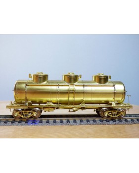 OVERLAND (OMI ) / AJIN   3132,  wagon citerne à bogies ( ACF Triple  Dome Tank Car )  8000 gallons  neuf    BO