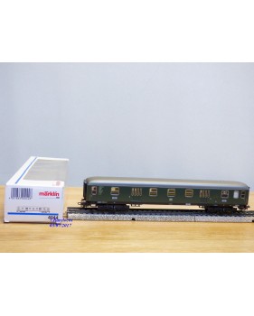 MÄRKLIN   4026,  fourgon grandes lignes à bogies   type Pw4ym   DB   BO