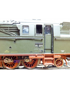 PIKO  ( pour Märklin )  50239, locomotive tender 151 T  série ( Br ) 95   DR     BO
