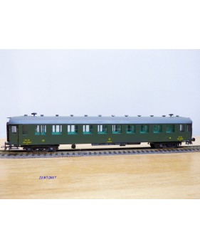 France Trains  240s,  voiture OCEM entièrement soudée 3 Cl. à portes sanitaires type C 10    PLM   neuf   BO