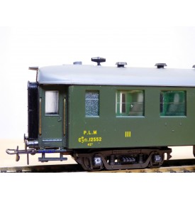 France Trains  240s,  voiture OCEM entièrement soudée 3 Cl. à portes sanitaires type C 10    PLM   neuf   BO