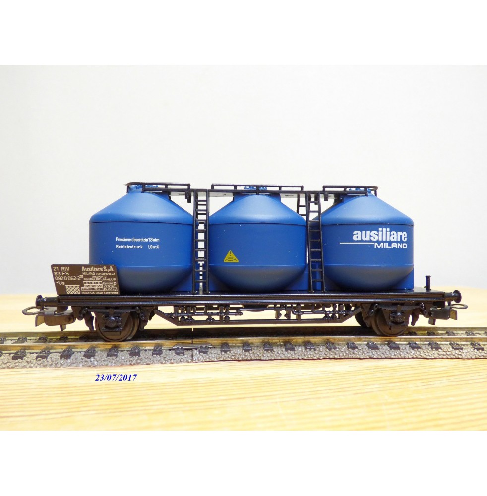 ELECTROTREN  1604,  wagon à 3 silos pour pulvérulents  type Us  AUSILIARE   FS        BO