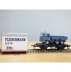 FLEISCHMANN  / WIKING  5219,  wagon plat chargé camion benne MAN  DB  BO