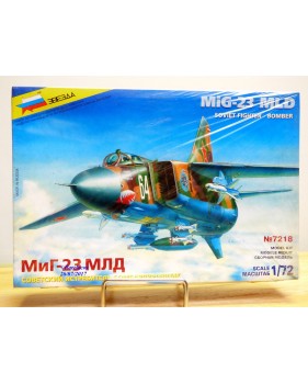 SVEZDA 3533 Char moyen russe T34/85 1/35