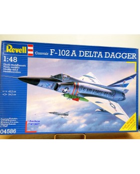 REVELL 85 2326 REYNARD VISTEON 1/25 BO
