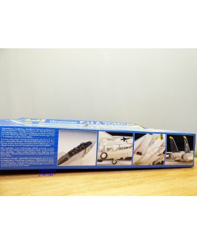 REVELL 85 2326 REYNARD VISTEON 1/25 BO