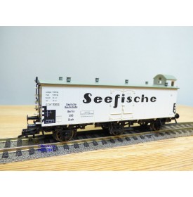 FLEISCHMANN 5381 K, wagon couvert à 3 essieux  SEEFISCHE   DR   neuf   BO 