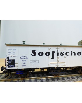 FLEISCHMANN 5381 K, wagon couvert à 3 essieux  SEEFISCHE   DR   neuf   BO 
