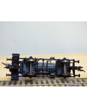 FLEISCHMANN 5440  K,  wagon citerne ancien  à plate forme de serre freins  I.G.Farben   DR  neuf    BO