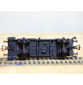 FLEISCHMANN 1475 T,  wagon citerne ancien  à plate forme de serre freins  TOTAL    DB   neuf    BO