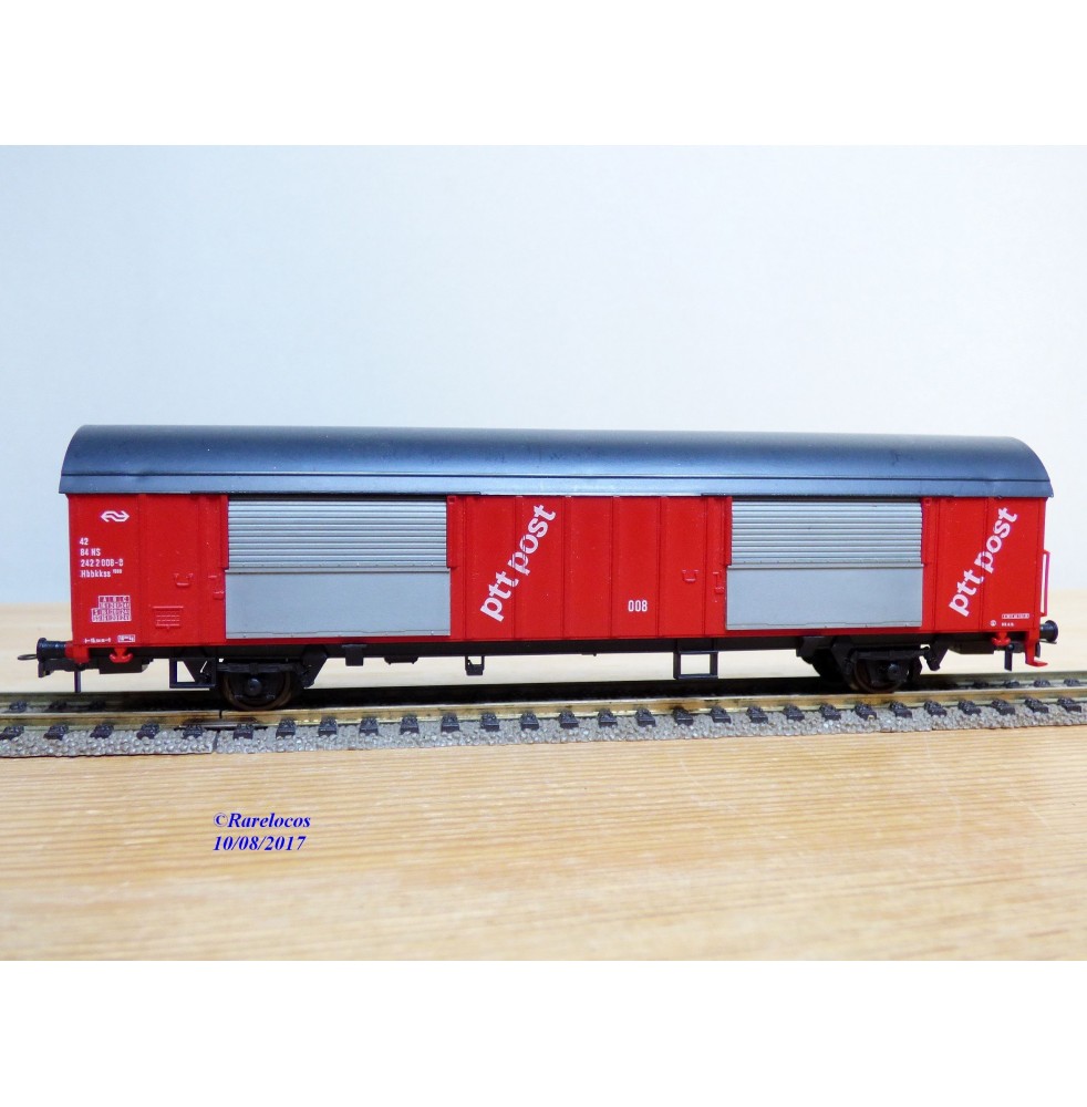 Roco 46275,  wagon couvert  type Hbbkkss 1980  POST   NS    neuf   BO