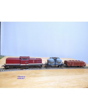 PIKO  0724,   coffret BR 110 et 2 wagons DR    BO 