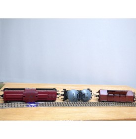 PIKO  0724,   coffret BR 110 et 2 wagons DR    BO 