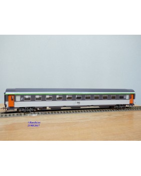 MOUGEL  1014, voiture Corail type Vtu ( kit monté  )  2 Cl. SNCF   BO