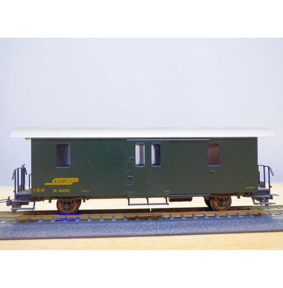 BEMO 3265 113, fourgon à bagages série D  N°4033  RhB  BO