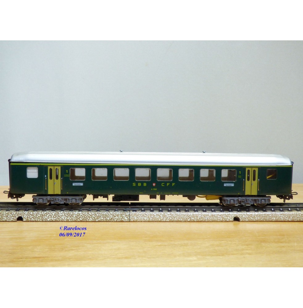 Märklin 4066 . 2,  voiture grandes lignes A2500 1 Kl. SBB  BO