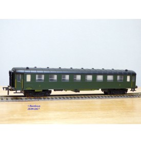 FLEISCHMANN 1526, voiture  type B8myfi   2 Cl.  SNCF  neuf   BO