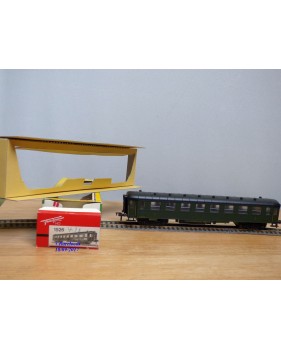 FLEISCHMANN 1526, voiture  type B8myfi   2 Cl.  SNCF  neuf   BO