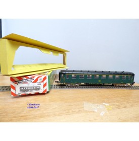 FLEISCHMANN 1520, voiture  grandes lignes   1 Cl.  SNCB  neuf   BO
