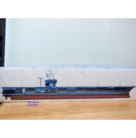 TRUMPETER 05201,  porte avion nucléaire NIMITZ  Neuf   BO  1/500