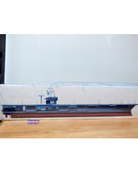 TRUMPETER 05201,  porte avion nucléaire NIMITZ  Neuf   BO  1/500