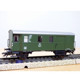 MÄRKLIN 46982, fourgon marchandise type Pwgs 41    DB  neuf   BO 