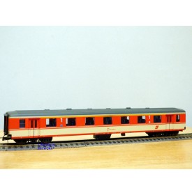 ROCO 44483, voiture grandes lignes  1 Kl. type Ap    " Jaffa "  ÖBB   neuf   BO