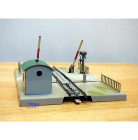 Märklin 457, passage à niveau mécanique avec feu rouge  BO