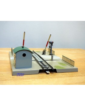 Märklin 457, passage à niveau mécanique avec feu rouge  BO