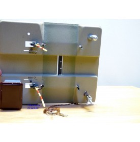 KIBRI   8/43/54 B, passage à niveau mécanique avec feux rouge 