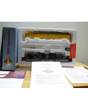 Life Like PROTO 2000 8700, loco EMD E8   N° 33C   MILWAUKEE    neuf  BO