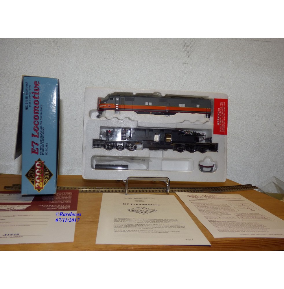 Life Like PROTO 2000  21115, loco EMD E7   N°: 18A    MILWAUKEE    neuf  BO