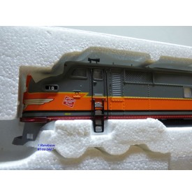 Life Like PROTO 2000  21115, loco EMD E7   N°: 18A    MILWAUKEE    neuf  BO