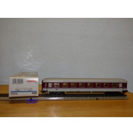 Märklin 4055.10, voiture  grandes lignes InterCity type Avmz 111 1 Kl. type B4ü   DB   BO